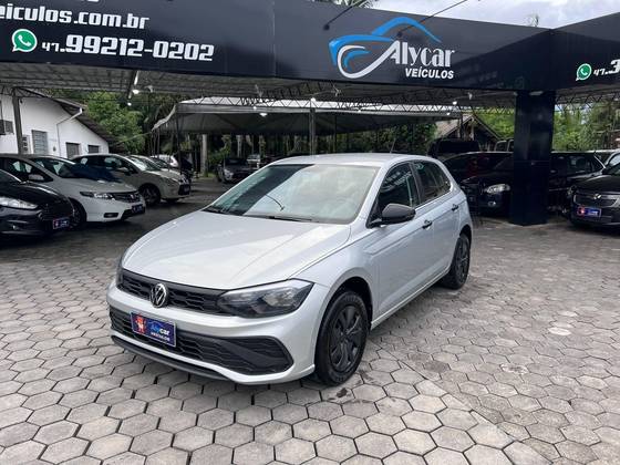VOLKSWAGEN POLO 1.0 MPI MANUAL VOLKSWAGEN POLO 1.0 MPI MANUAL